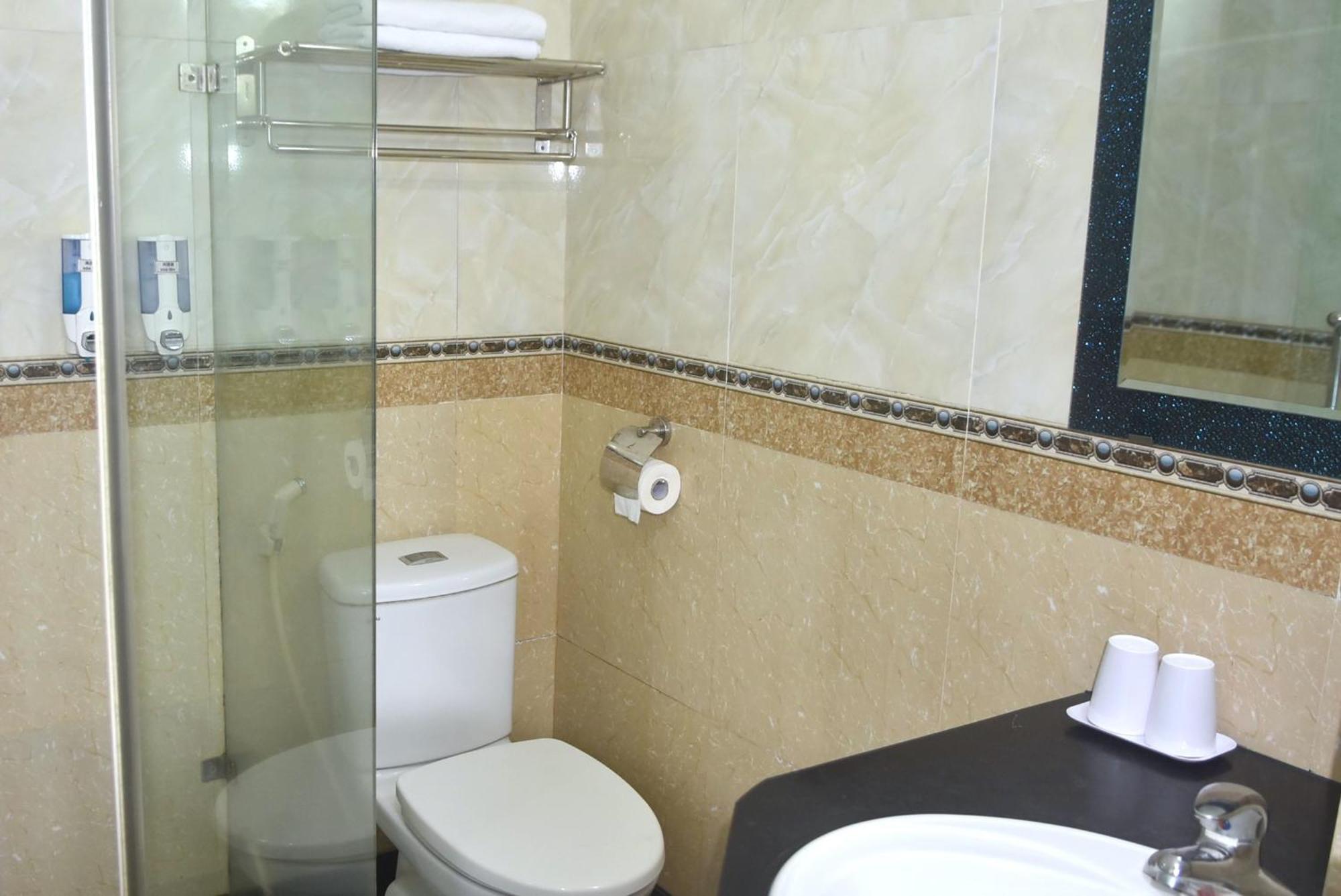 Thanh Hang Hotel Near Emerald My Dinh Hanoi Esterno foto